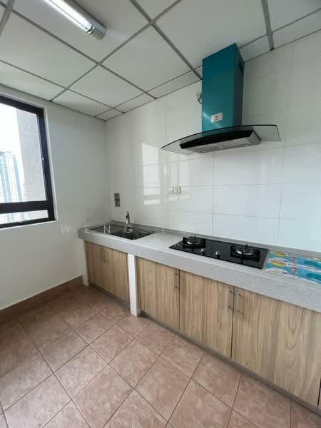 Kondominium untuk Disewa di Mont Kiara Damai Resort Condominium - Weng Loong Kok - Kitchen - PropertyGuru.com.my
