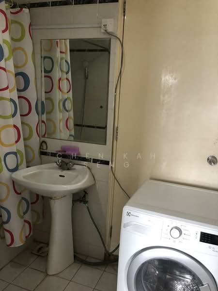 Kondominium untuk Disewa di 202 DC (Desa Cahaya) - Chen Kah Seng - Bathroom - PropertyGuru.com.my