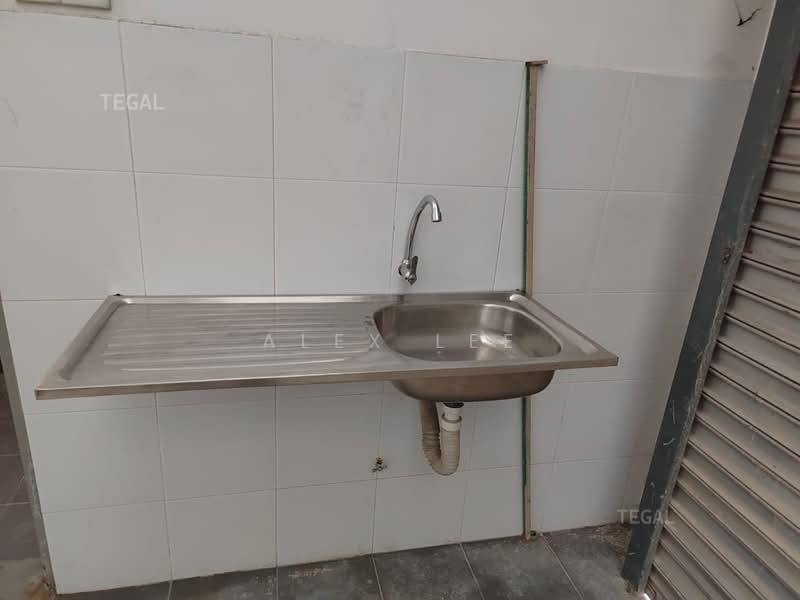 Warehouse for Rent in Shah Alam (Selangor) - Alex Lee - Interior - PropertyGuru.com.my