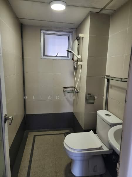 Apartment for Rent at Bayu Puteri - Glladys Lee - Bathroom - PropertyGuru.com.my