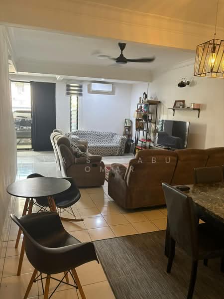 Rumah Teres 2 Tingkat untuk Dijual di Saujana Damansara (Damansara Damai) - Faisal Abu Omar - Living Room - PropertyGuru.com.my