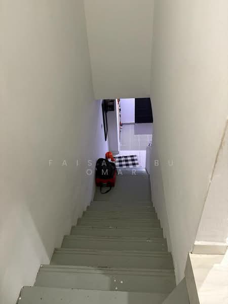Rumah Teres 2 Tingkat untuk Dijual di Saujana Damansara (Damansara Damai) - Faisal Abu Omar - Interior - PropertyGuru.com.my