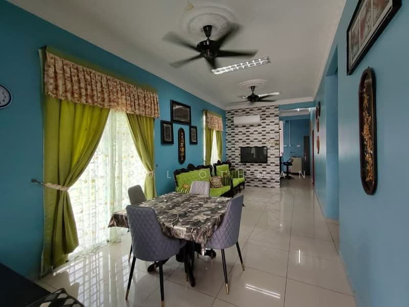 1-storey Terraced House for Sale in Klebang (Melaka) - Azrul Othman - Living Room - PropertyGuru.com.my