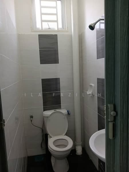 Semi-Detached House for Sale in Nibong Tebal (Penang) - Ila Fazilah - Bathroom - PropertyGuru.com.my