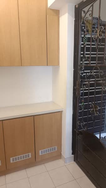 Rumah Flat untuk Dijual di Taman Daya - Jalan Nibong 14 - Joseph Goh - Entrance - PropertyGuru.com.my