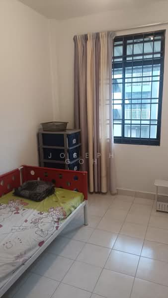 Rumah Flat untuk Dijual di Taman Daya - Jalan Nibong 14 - Joseph Goh - Bedroom - PropertyGuru.com.my