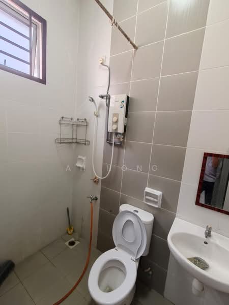 2-storey Terraced House for Rent in Taman Nusa Sentral (Iskandar Puteri (Nusajaya)) - Ah Hong - Bathroom - PropertyGuru.com.my