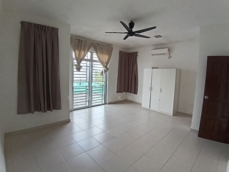 2-storey Terraced House for Rent in Bandar Jaya Putra (Johor Bahru) - Sean Khor - Living Room - PropertyGuru.com.my