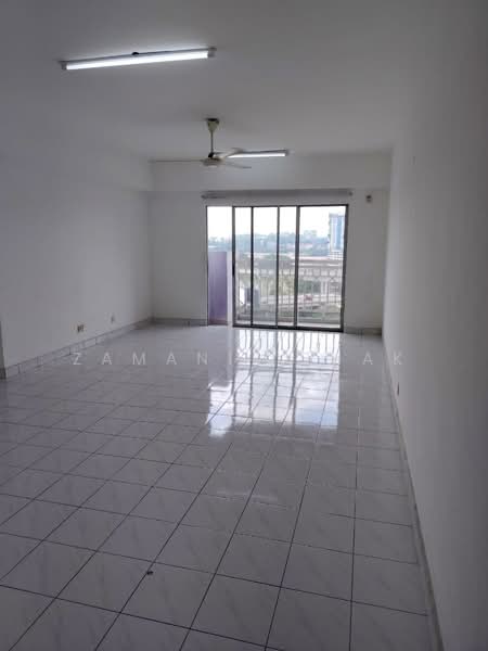 Servis Apartment untuk Disewa di Brunsfield Riverview - Zamani Ishak - Living Room - PropertyGuru.com.my