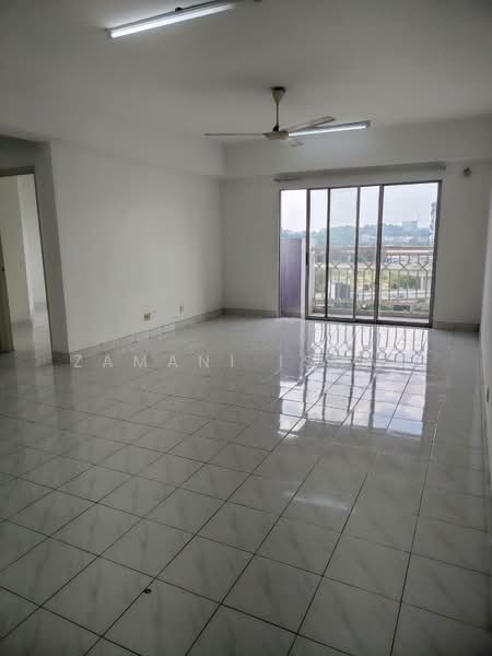 Servis Apartment untuk Disewa di Brunsfield Riverview - Zamani Ishak - Living Room - PropertyGuru.com.my