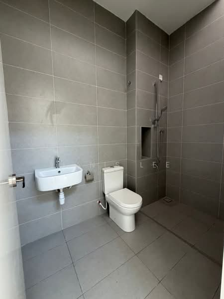 2-storey Terraced House for Sale in Bandar Seri Alam (Masai) - Alanis Lee - PropertyGuru.com.my