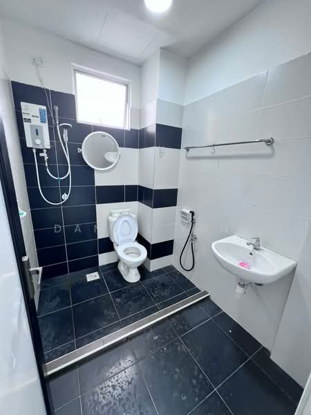 Service Residence for Sale at Twin Residences - Daniel Yong - Bathroom - PropertyGuru.com.my