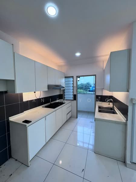 Service Residence for Sale at Twin Residences - Daniel Yong - PropertyGuru.com.my