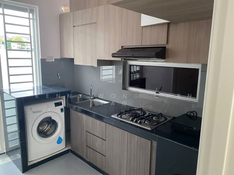 Rumah Teres 2 Tingkat untuk Disewa di Setia Eco Gardens (Gelang Patah) - Kenny Wong Chen Yao - Kitchen - PropertyGuru.com.my