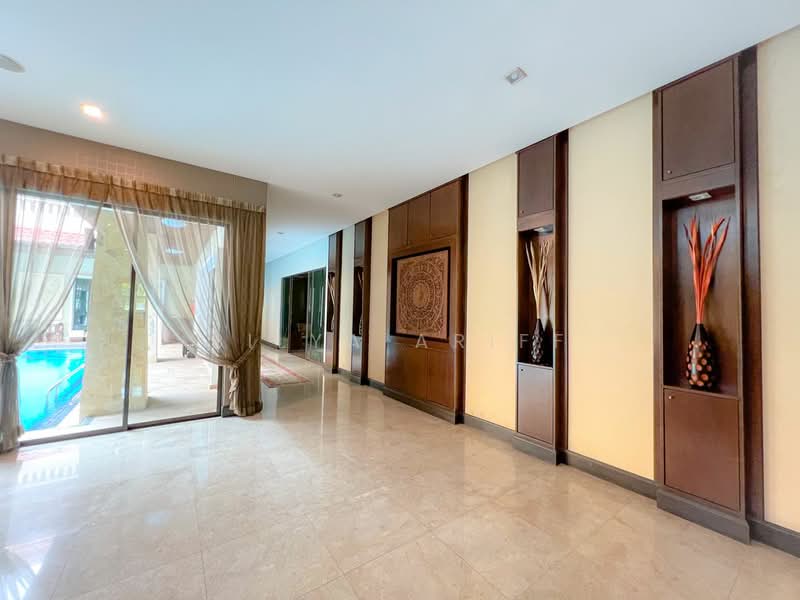 Bungalow for Sale in Country Heights (Kajang) - BILYA ARIFF - Corridor - PropertyGuru.com.my