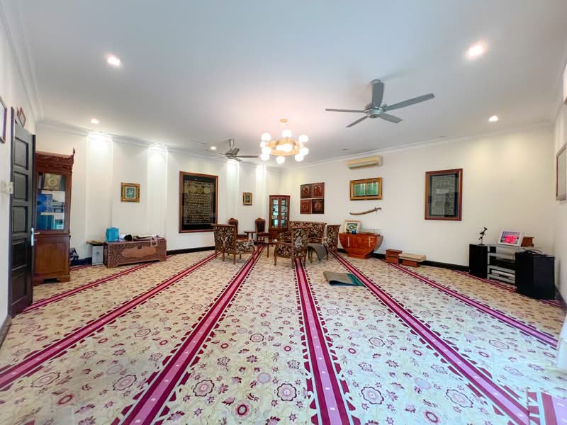 Bungalow for Sale in Country Heights (Kajang) - BILYA ARIFF - Living Room - PropertyGuru.com.my