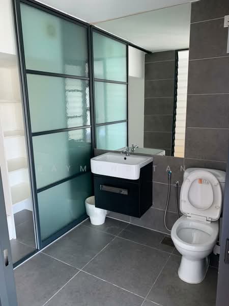 Condominium for Rent at Empire Damansara (Empire SOHO 2) - Raymond Tan - Bathroom - PropertyGuru.com.my