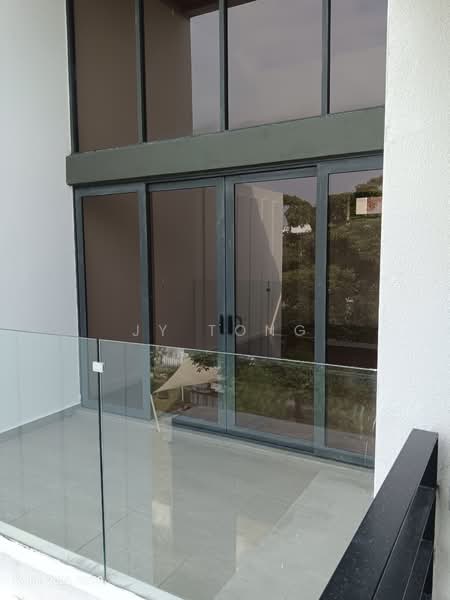 Rumah Teres 4 Tingkat untuk Dijual di Bandar Country Homes (Rawang) - JY Tong - Balcony - PropertyGuru.com.my