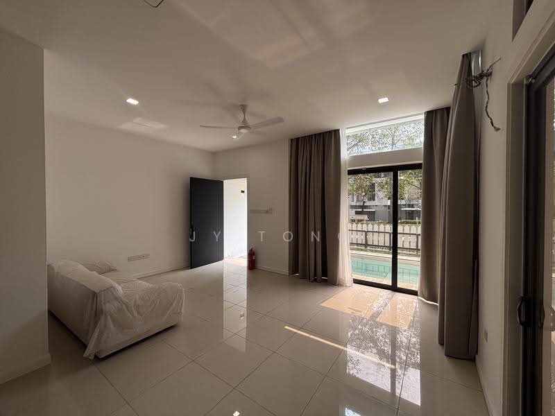 4-storey Terraced House for Sale in Bandar Country Homes (Rawang) - JY Tong - Living Room - PropertyGuru.com.my