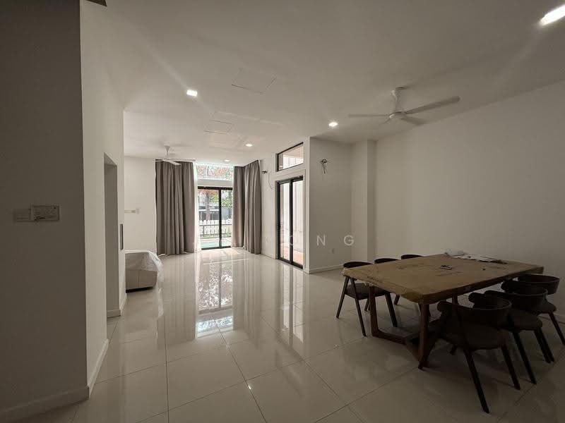 4-storey Terraced House for Sale in Bandar Country Homes (Rawang) - JY Tong - Living Room - PropertyGuru.com.my