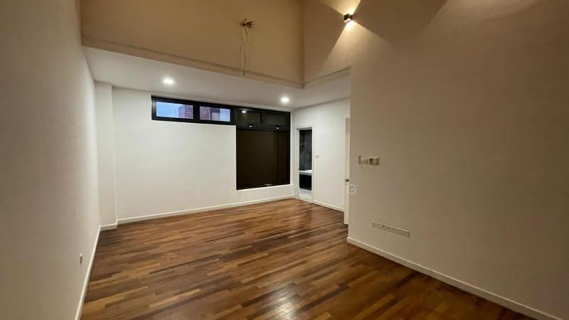 4-storey Terraced House for Sale in Bandar Country Homes (Rawang) - JY Tong - Master Bedroom - PropertyGuru.com.my