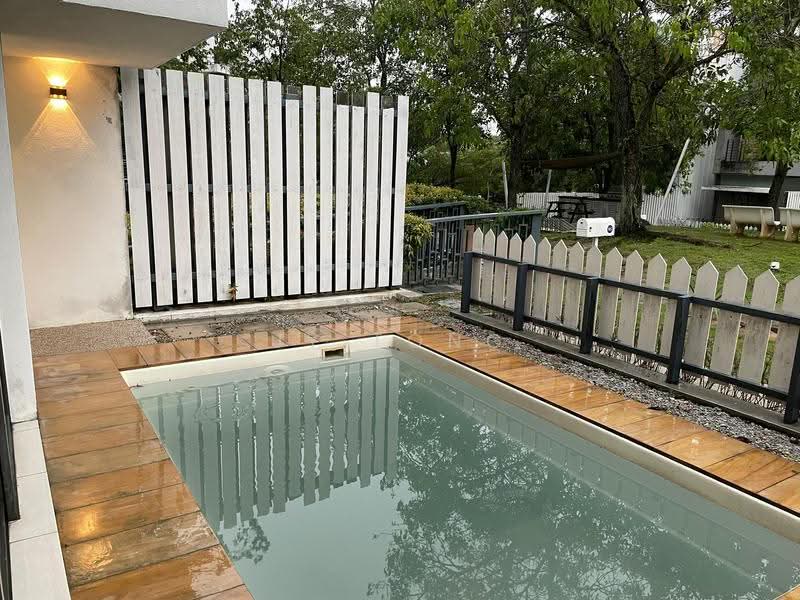 4-storey Terraced House for Sale in Bandar Country Homes (Rawang) - JY Tong - Pool view - PropertyGuru.com.my