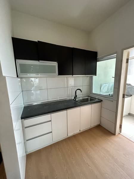 Condominium for Sale at The Holmes 1 - Kent Fatt - Kitchen - PropertyGuru.com.my