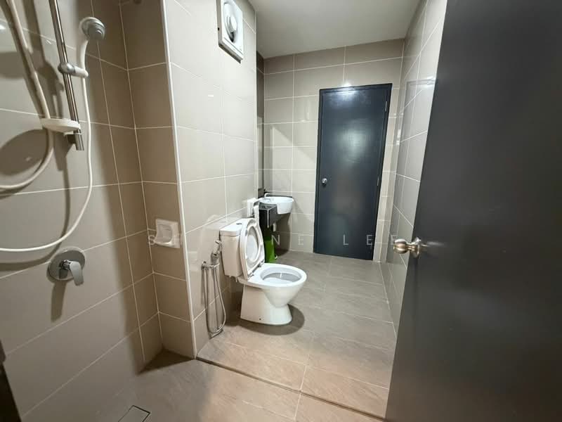 2-storey Terraced House for Rent in Taman Glenmarie (Johor Bahru) - Shirene Lee - Bathroom - PropertyGuru.com.my
