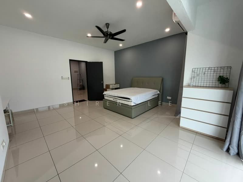 2-storey Terraced House for Rent in Taman Glenmarie (Johor Bahru) - Shirene Lee - Bedroom - PropertyGuru.com.my