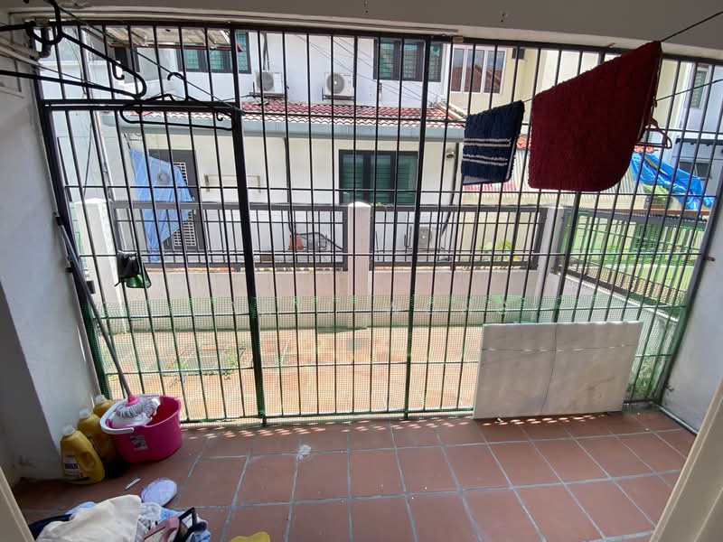 2-storey Terraced House for Rent in Bandar Utama 4 (Bandar Utama) - Daryl Wong - Balcony - PropertyGuru.com.my