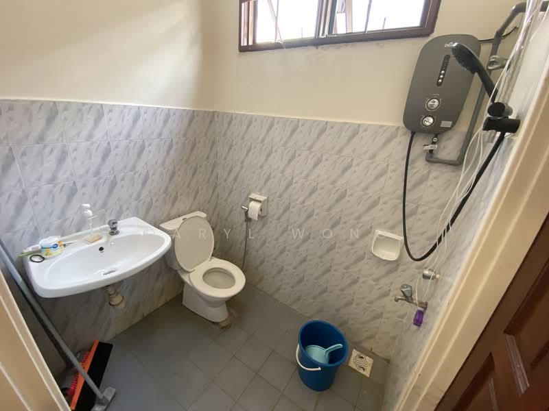2-storey Terraced House for Rent in Bandar Utama 4 (Bandar Utama) - Daryl Wong - Bathroom - PropertyGuru.com.my