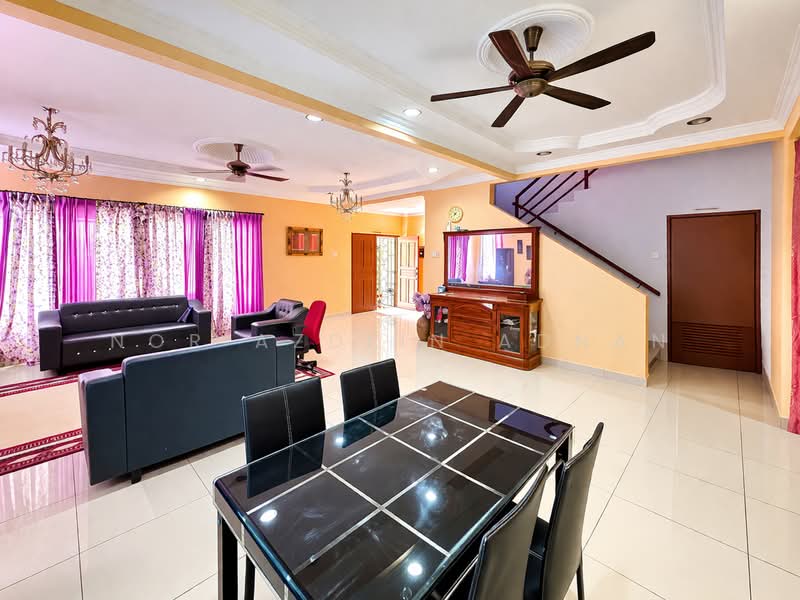 Semi-Detached House for Sale in Taman Kajang Impian (Kajang) - Nor Azdlin Adnan - Living Room - PropertyGuru.com.my