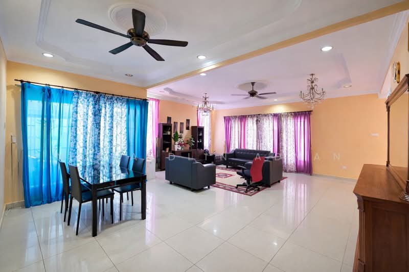 Semi-Detached House for Sale in Taman Kajang Impian (Kajang) - Nor Azdlin Adnan - Living Room - PropertyGuru.com.my