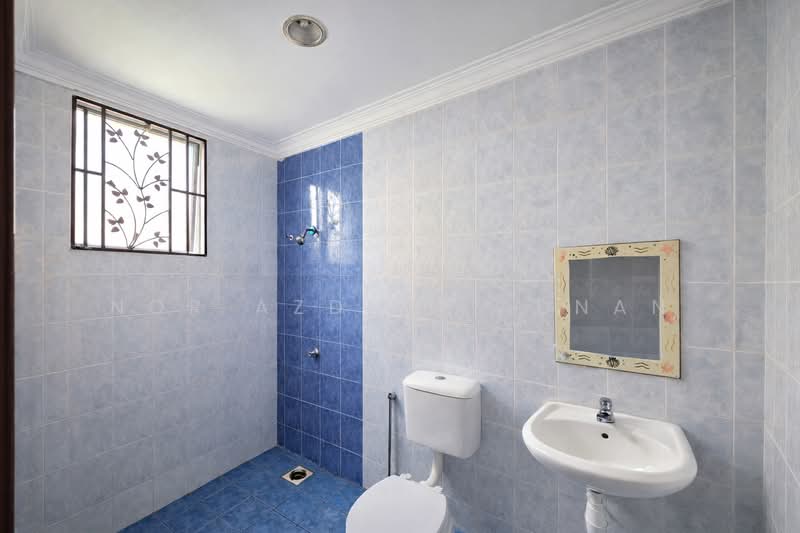 Semi-Detached House for Sale in Taman Kajang Impian (Kajang) - Nor Azdlin Adnan - Bathroom - PropertyGuru.com.my