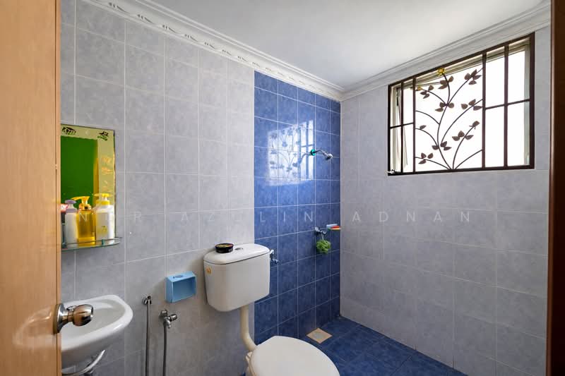 Semi-Detached House for Sale in Taman Kajang Impian (Kajang) - Nor Azdlin Adnan - Bathroom - PropertyGuru.com.my