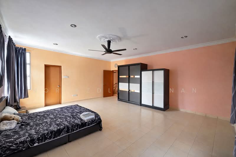 Semi-Detached House for Sale in Taman Kajang Impian (Kajang) - Nor Azdlin Adnan - Bedroom - PropertyGuru.com.my