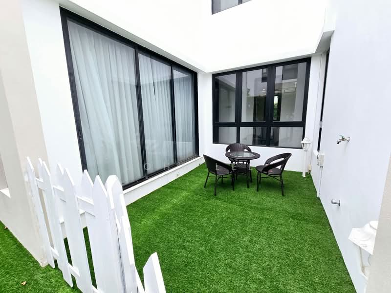 Semi-Detached House for Sale in Lake Edge (Puchong) - John Lee - Exterior - PropertyGuru.com.my