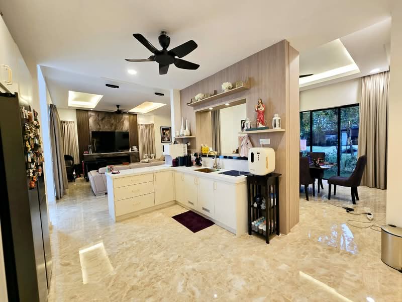 Semi-Detached House for Sale in Lake Edge (Puchong) - John Lee - Kitchen - PropertyGuru.com.my