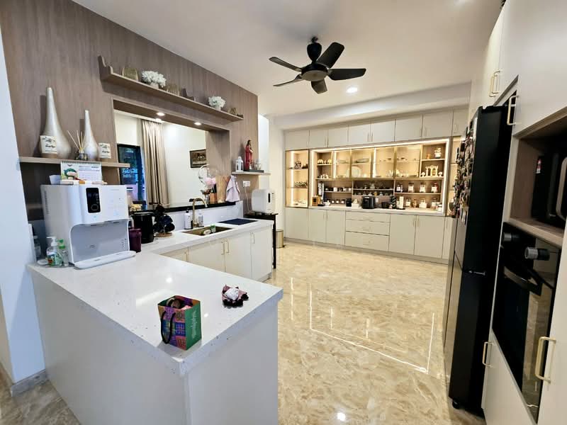Semi-Detached House for Sale in Lake Edge (Puchong) - John Lee - Kitchen - PropertyGuru.com.my