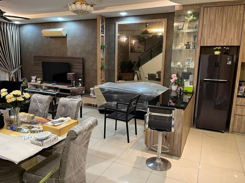 Rumah Teres 2 Tingkat untuk Dijual di Johor Bahru (Johor) - Annie Chai - Living Room - PropertyGuru.com.my