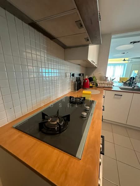 Service Residence for Rent at i-Zen @ Kiara 1 - Carmen Roselyn - Kitchen - PropertyGuru.com.my
