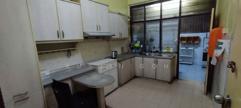 2-storey Terraced House for Sale in Bandar Baru Bangi (Selangor) - Austin Goh - Kitchen - PropertyGuru.com.my