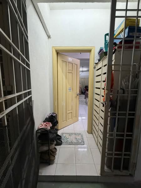 Kondominium untuk Dijual di Vista Millennium Condominium - Elaine Yau - Entrance - PropertyGuru.com.my