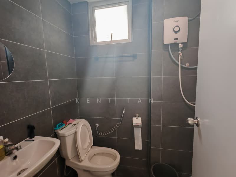 Servis Apartment untuk Dijual di Midas @ Seri Alam - Kent Tan - Bathroom - PropertyGuru.com.my