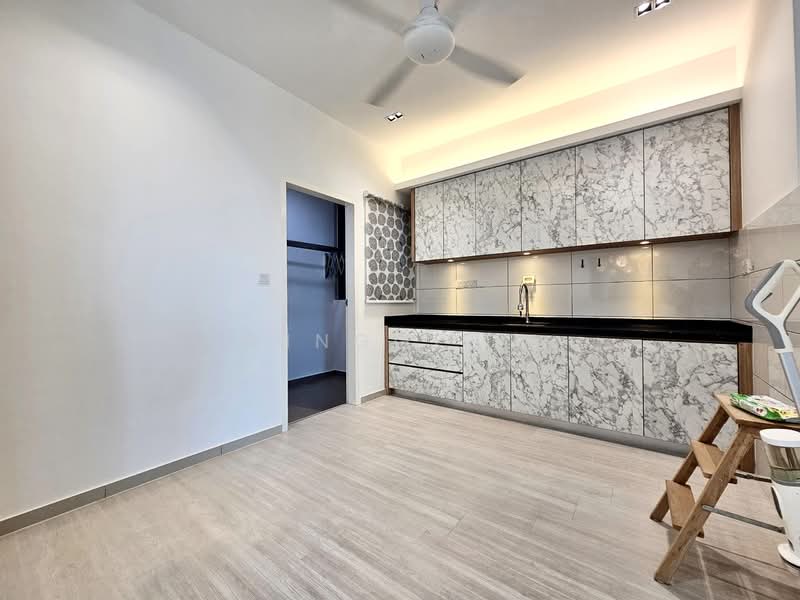 Kondominium untuk Dijual di Waterside Residence - Minggie . - Kitchen - PropertyGuru.com.my