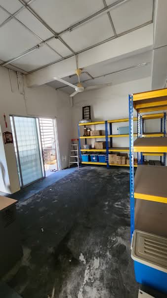 Shop / Office for Sale in Bandar Sungai Long (Selangor) - Y.H. Lee - Interior - PropertyGuru.com.my