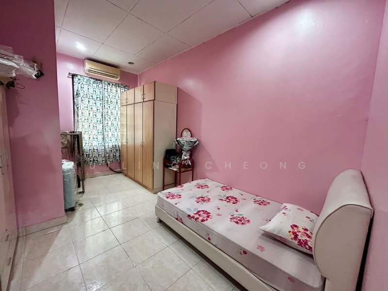 2-storey Terraced House for Sale in Ulu Tiram (Johor) - Huiling Cheong - Bedroom - PropertyGuru.com.my