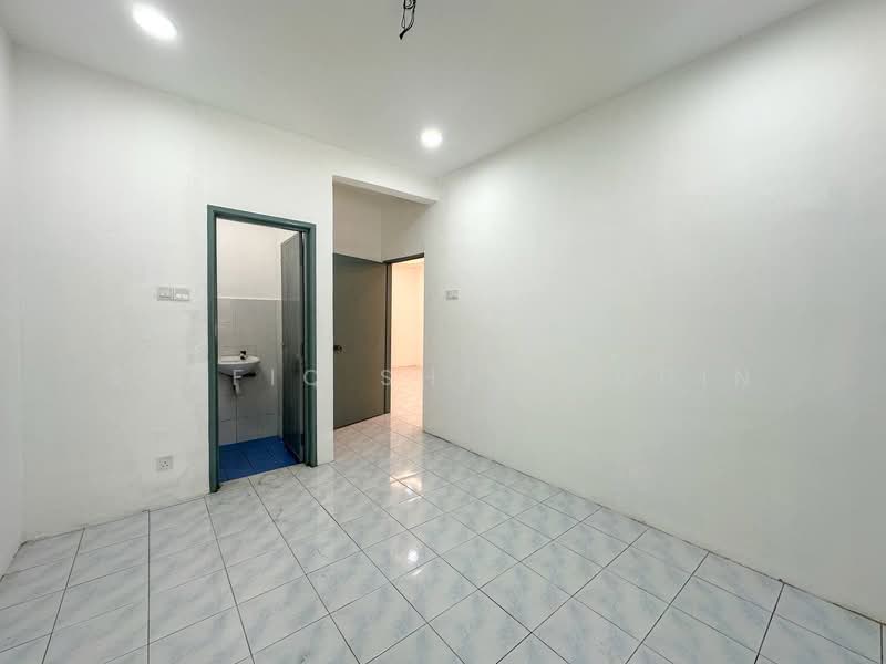 Rumah Teres untuk Dijual di Taman Seri Sementa (Kapar) - Syafiq Sharifudin - Interior - PropertyGuru.com.my