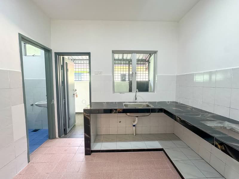 Rumah Teres untuk Dijual di Taman Seri Sementa (Kapar) - Syafiq Sharifudin - Kitchen - PropertyGuru.com.my
