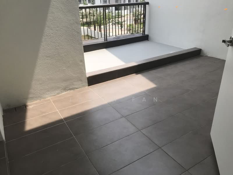 Rumah Teres 3 Tingkat untuk Dijual di Bandar Tropicana Aman (Telok Panglima Garang) - Jason Fan - Balcony - PropertyGuru.com.my